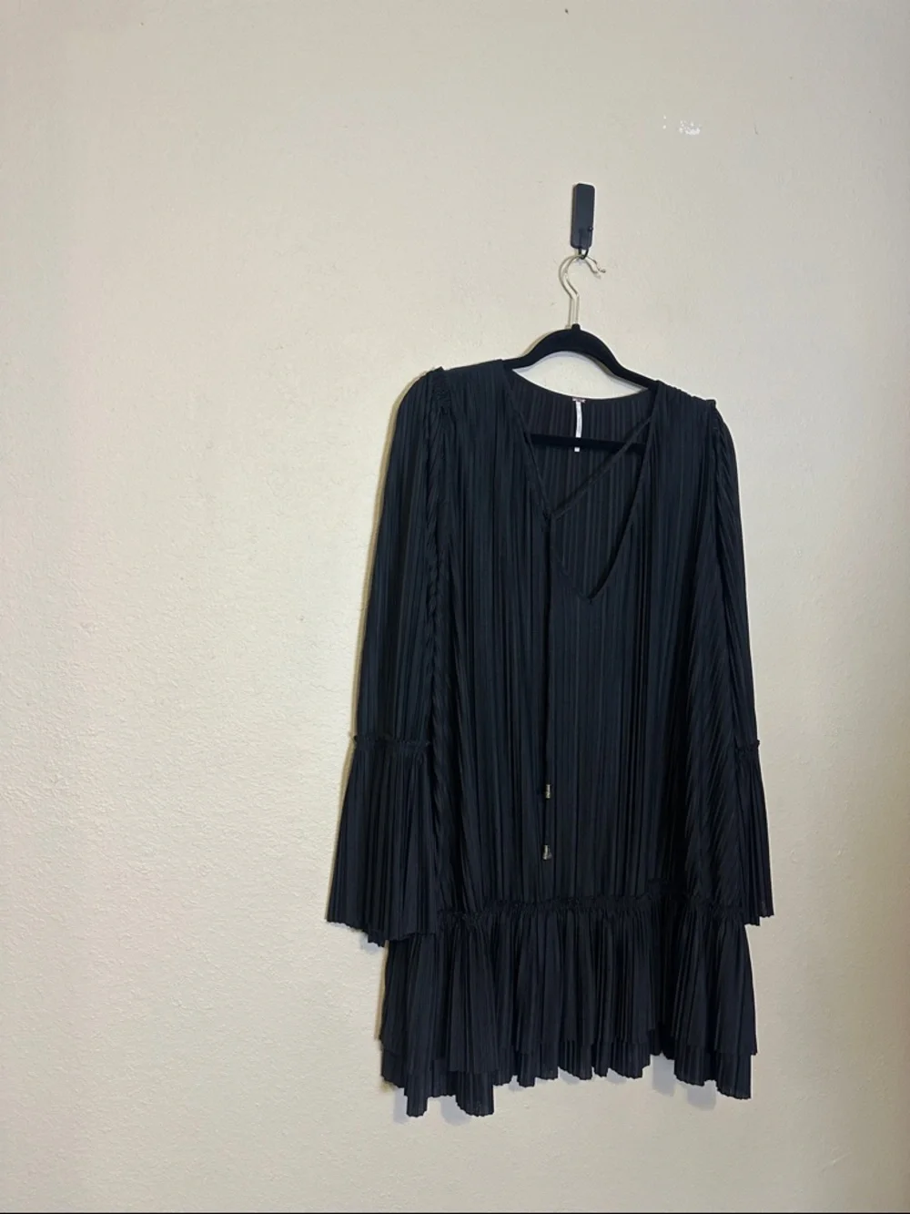 Free‎ People Cant Help It Mini Dress Black Pleated Dress Size Small - Picture 6 of 10